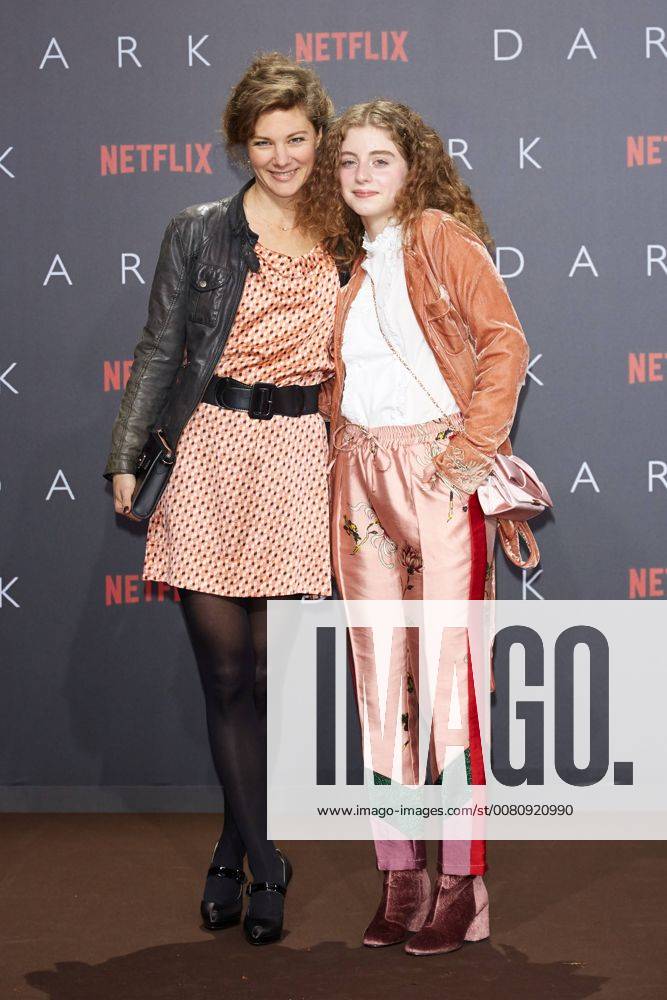 Cordelia Wege und Lydia Maria Makrides - Europapremiere der ersten deutschen Netflix Original Serie DARK im Zoopalast in Berlin am 20.11.207. Europapremiere DARK