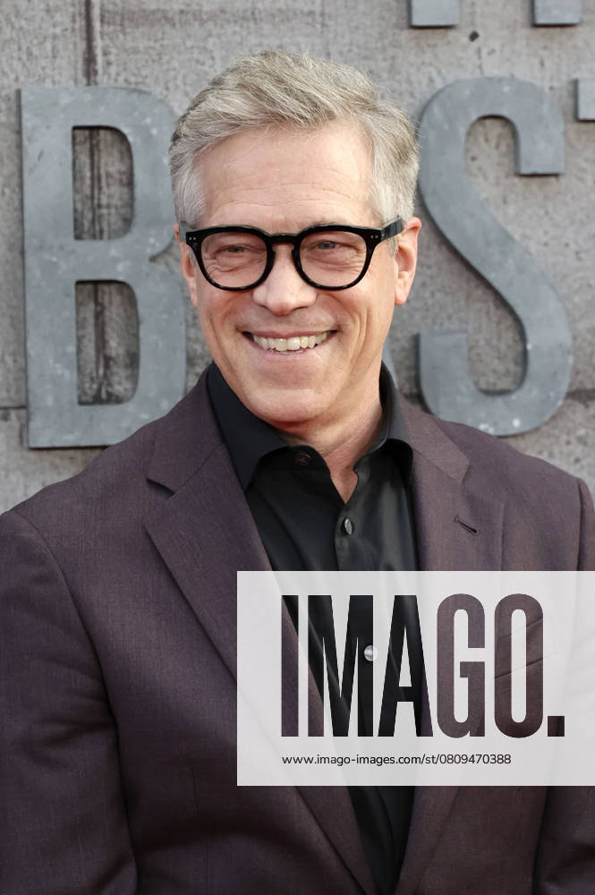 Steve Stark bei der Premiere der 6. Staffel der Hulu Serie The Handmaid s Tale: Der Report der Magd im TCL Chinese Theatre. Los Angeles