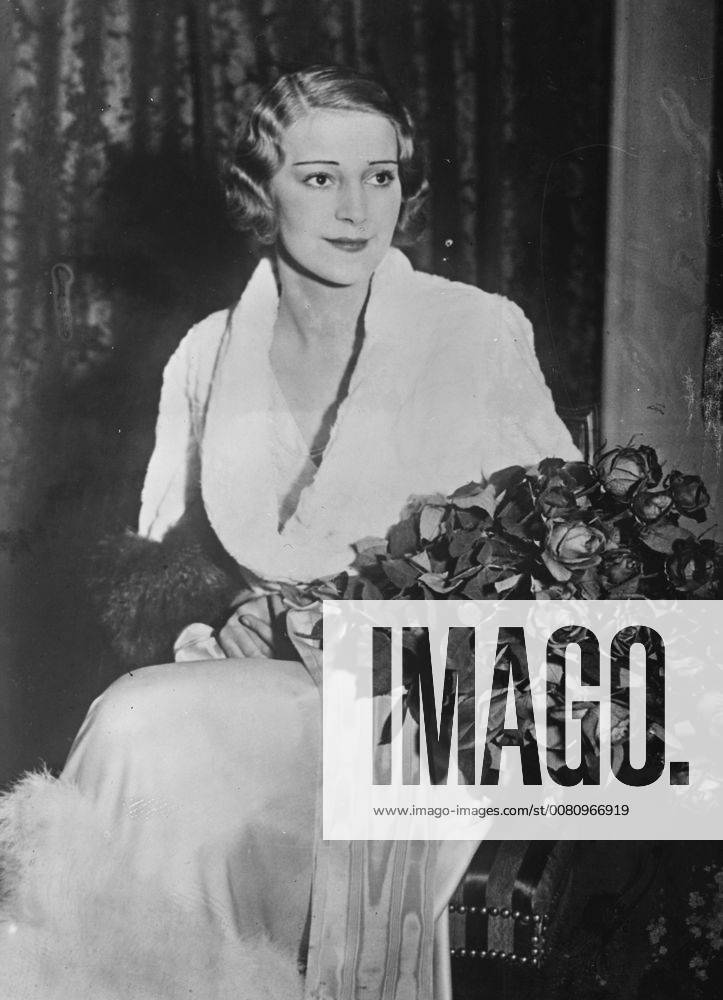 Elected beauty Queen of Germany for 1932 . Freaulein Ruth Behnen , of Karlsruhe , Baden , has been elected Beauty Queen of Germany for 1932 . Freaulein Ruth Behnen , after her election as Beauty Queen of Germany in Berlin . 31 January 1932, Germany