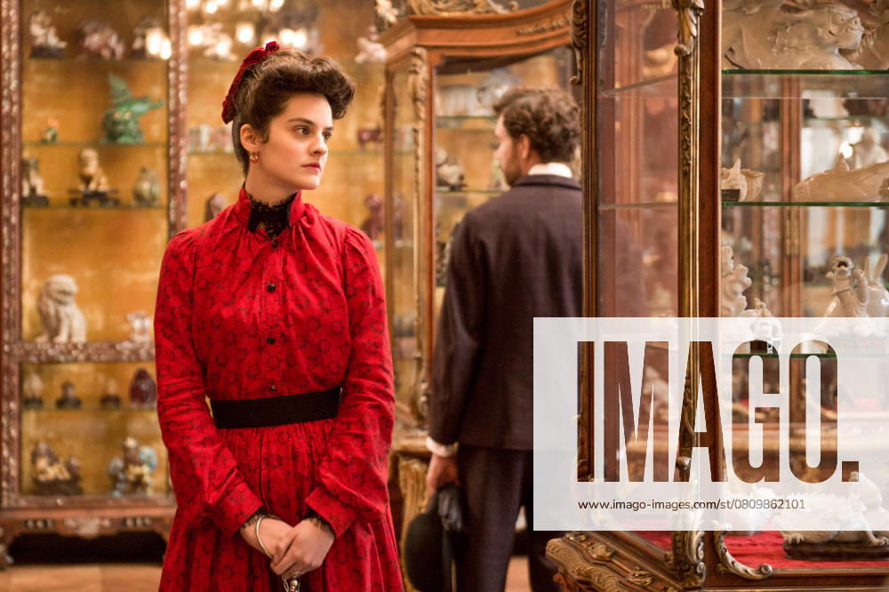 Curiosa (2019) - filmstill Noemie Merlant Curiosa (2019) - - -