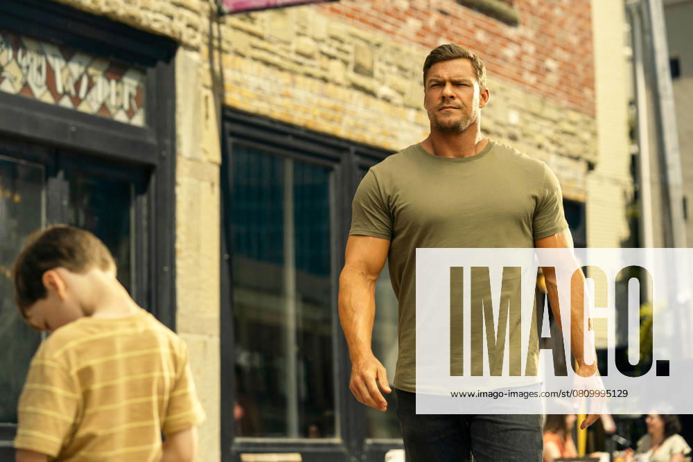 Alan Ritchson USA. Alan Ritchson in (C) Amazon Prime Video, Reacher (TV) S3 (2025) Creator: Nick Santora Source: Lee Childs novels Jack Reacher Started:2022 LMK106-230425-006 Supplied by LMKMEDIA. Editorial Only. Landmark Media is not the copyright owner of these Film or TV stills but provides a service only for recognised Media outlets.