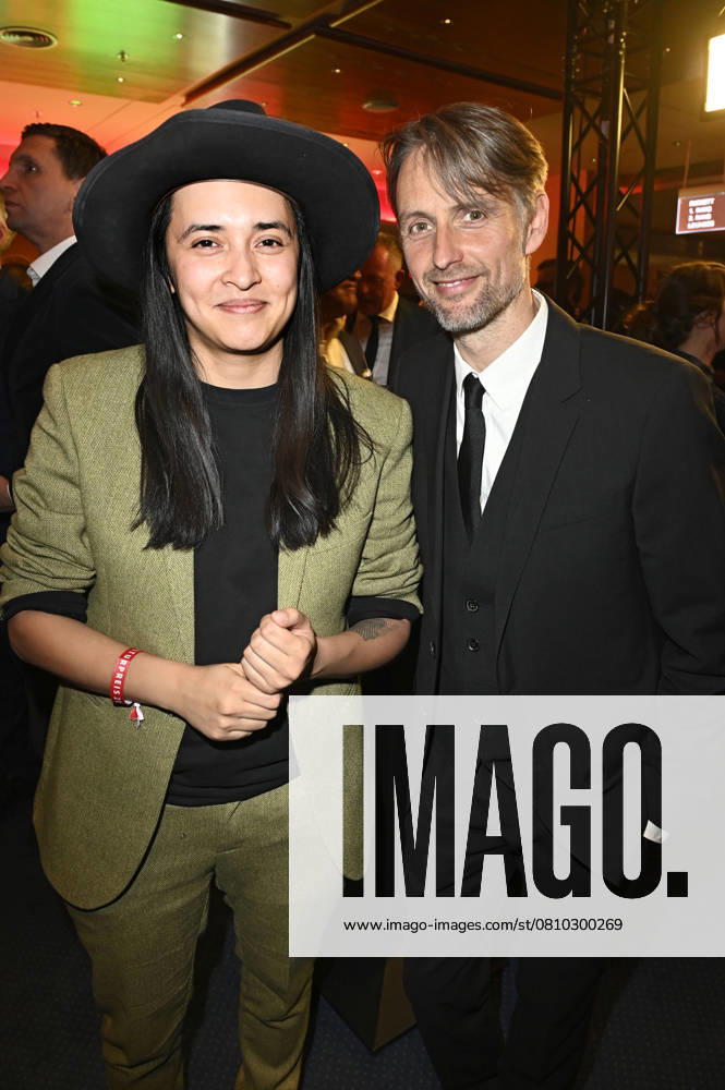 Axel Schreiber gestorben Diana Kinnert und Axel Schreiber bei der Verleihung des 31. B.Z. Kulturpreises 2025 im Theater am Potsdamer Platz. Berlin