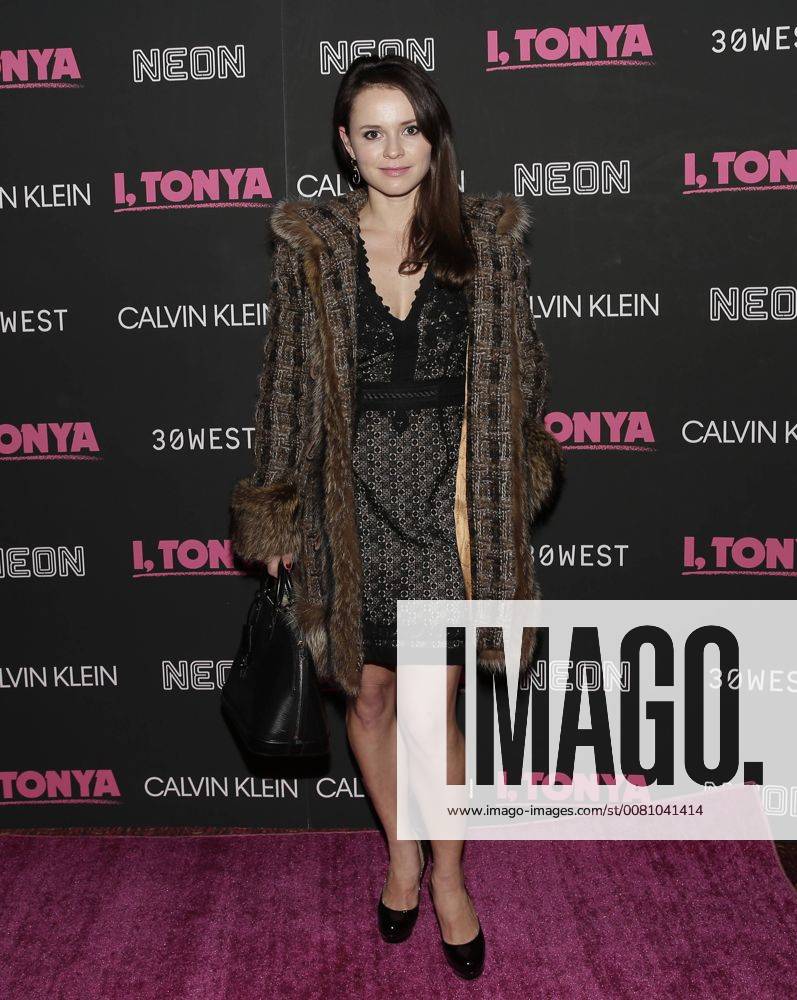 Sasha Cohen arrives on the red carpet at the I, Tonya New York Premiere at Village East Cinema on November 28, 2017 in New York City. NYP20171128106 JOHNxANGELILLO