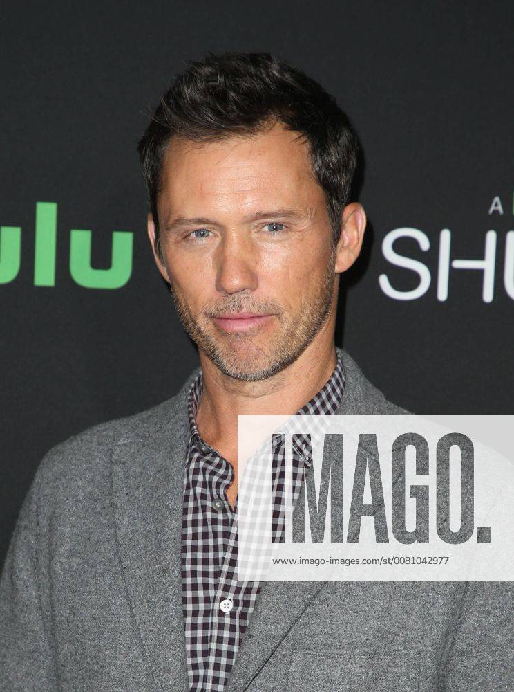 HOLLYWOOD, CA - NOVEMBER 28: Jeffrey Donovan, at Premiere Of Hulu s Shut Eye Season 2 at The Magic Castle in Hollywood, California on November 28, 2017.