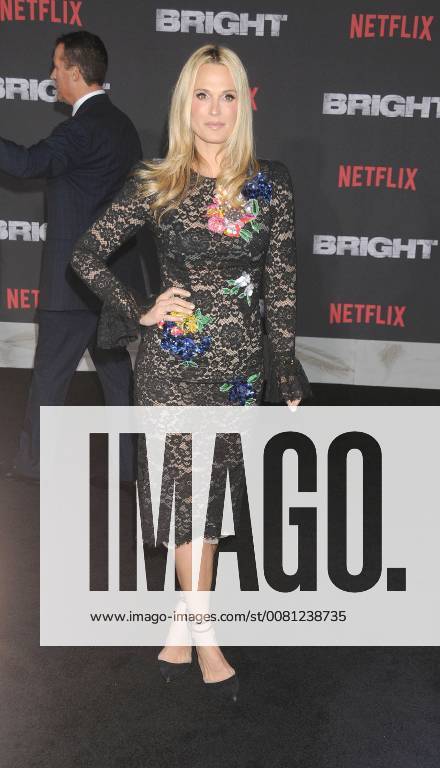 Los Angeles, California, United States - December 13th 2017 - Los Angeles, California USA - Actress MOLLY SIMS at Bright Premiere held at the Regency Theater Village, Westwood, CA. Los Angeles United States - ZUMAf05_ 20171213_zaf_f05_064