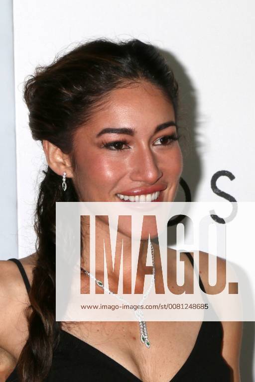 LOS ANGELES - DEC 14: Q orianka Kilcher at the Hostiles Premiere at Samuel Goldwyn Theater, The Academy of Motion Picture Arts and Sciences on December 14, 2017 in Beverly Hills, CA