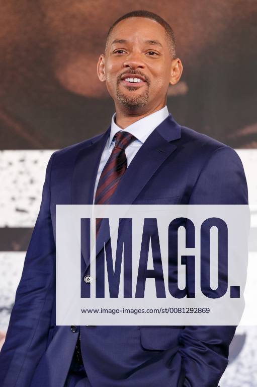 Will Smith attends the Japan premiere for his movie Bright on December 19, 2017, Tokyo, Japan. Smith, alongside actress Noomi Rapace, Joel Edgerton and director David Ayer, received a warm welcome from the Japanese fans at the event. The film will be released globally on Netflix on December 22. (gxta_brightjp007)