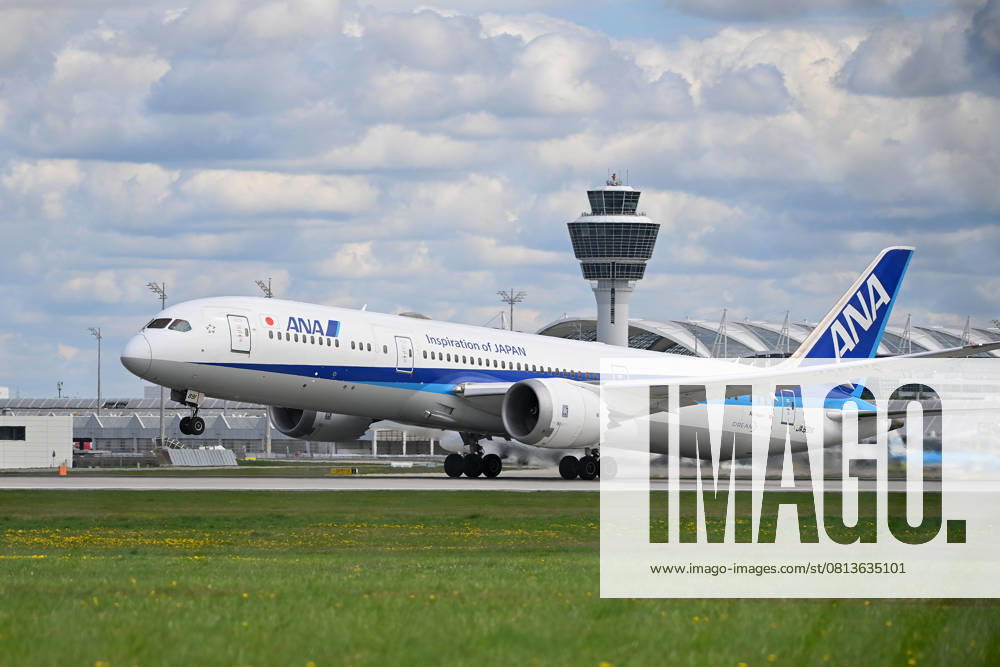 ANA All Nippon Airways - JA89IA B787 Dreamliner hebt ab,Start vor Tower und Terminal. Passagier Jets am Flughafen Franz Josef Strauss in Muenchen.Munich.