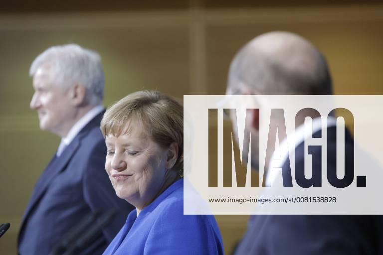 Horst Seehofer, Ministerpraesident Bayern, CSU, Angela Merkel, Bundeskanzlerin, CDU, Martin Schulz, Parteivorsitzender SPD, PK zu: Ergebnisse der Sondierungen von CDU und SPD zur Regierungsbildung, Willy-Brandt-Haus, DEU, Berlin