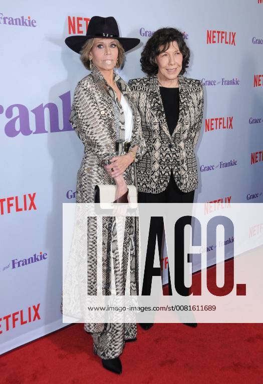 Culver City, CA, U.S. - 18 January 2018 - Culver City, California - Jane Fonda, Lily Tomlin. Netflix s Grace and Frankie Season 4 Special Screening held at Arclight Culver City . Photo Credit: Birdie Thompson AdMedia Culver City U.S. - ZUMAa123 20180118_zaa_a123_008
