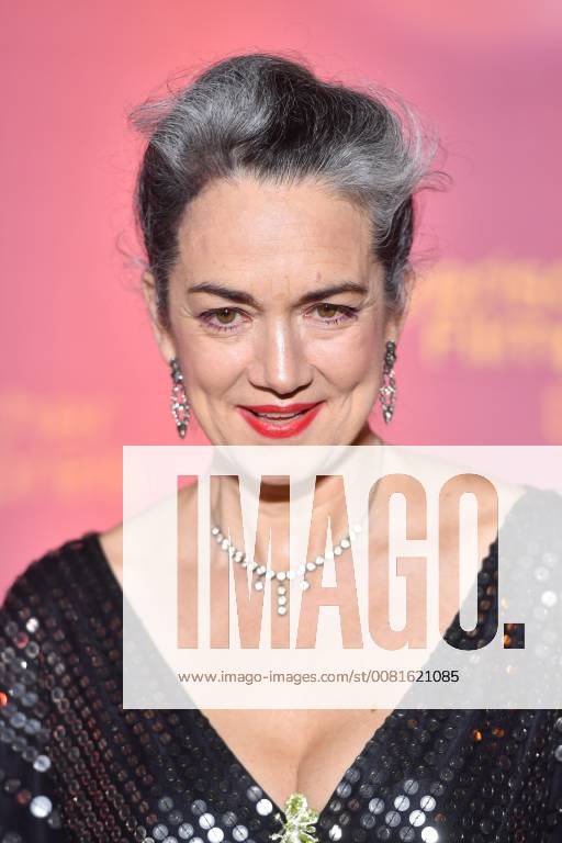 Irina WANKA (Schauspielerin), Einzelbild,angeschnittenes Einzelmotiv,Portraet,Portrait,Porträt. Bayerischer Filmpreis 2018-Red Carpet,Roter Teppich,am 19.01.2018 im Prinzregententheater in Muenchen.
