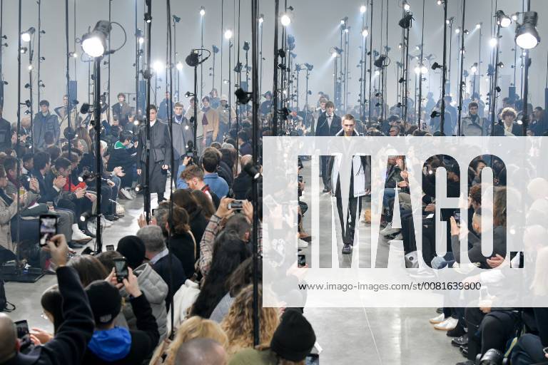 (180121) -- PARIS, Jan. 21, 2018 -- Models present creations of Lanvin during the Paris Fashion Week Men s Fall Winter 2018 2019 in Paris, France, on Jan. 21, 2018. ) FRANCE-PARIS-MEN S FASHION WEEK-LANVIN PieroxBiasion