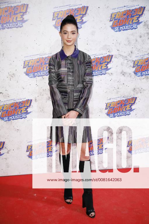 Lisa-Marie Koroll bei der Premiere des Musicals Fack Ju Göhte - Se Mjusicäl im Werk7 Theater. München
