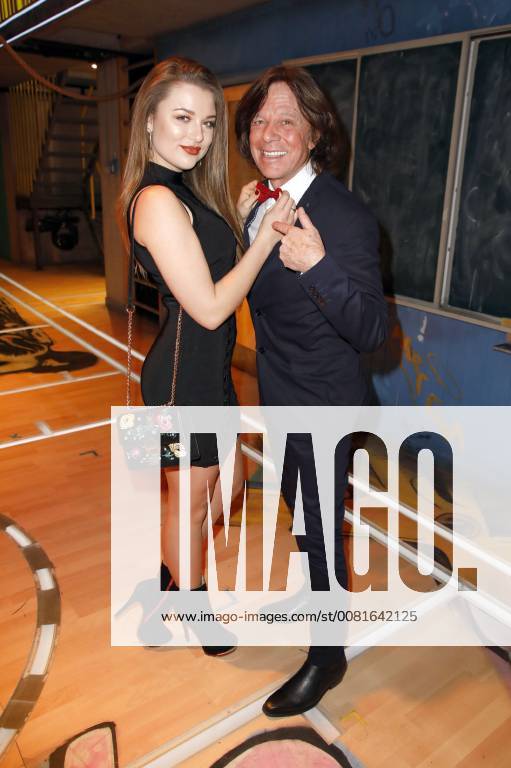 Joelina Drews mit Vater Jürgen Drews bei der Premiere des Musicals Fack Ju Göhte - Se Mjusicäl im Werk7 Theater. München