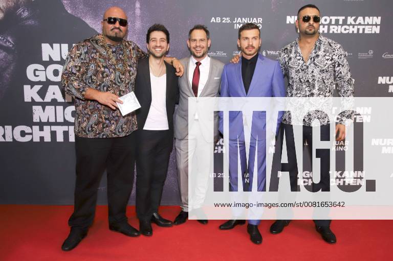Xatar, Özgür Yildirim, Moritz Bleibtreu, Edin Hasanovic und SSIO bei der Premiere des Kinofilms Nur Gott kann mich richten im CineStar Metropolis. Frankfurt am Main