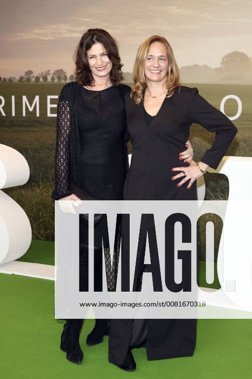 Sabine Vitua und Sonsee Neu bei der Premiere der achten Staffel von Pastewka im Kino International. Berlin