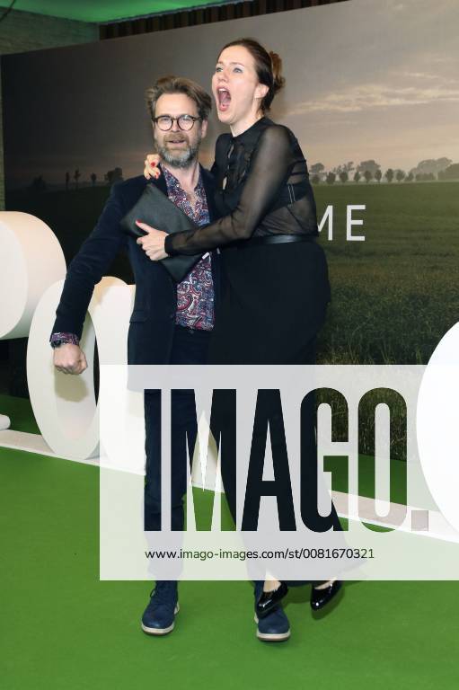 Matthias Matschke und Bettina Lamprecht bei der Premiere der achten Staffel von Pastewka im Kino International. Berlin