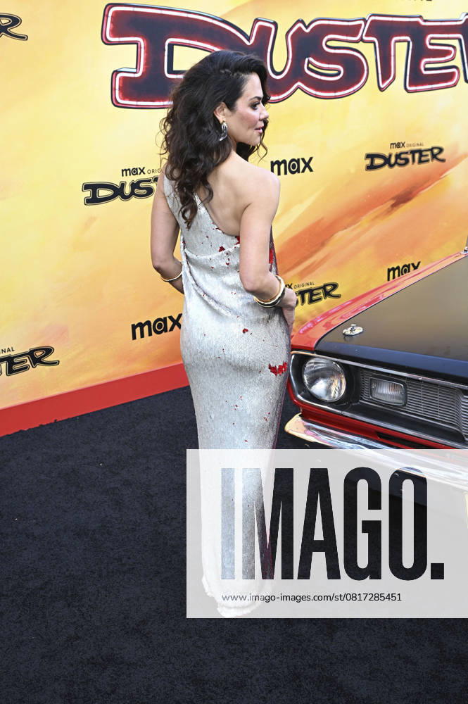 Camille Guaty bei der Premiere der HBO Max Original Serie Duster in den Universal Studios. Universal City