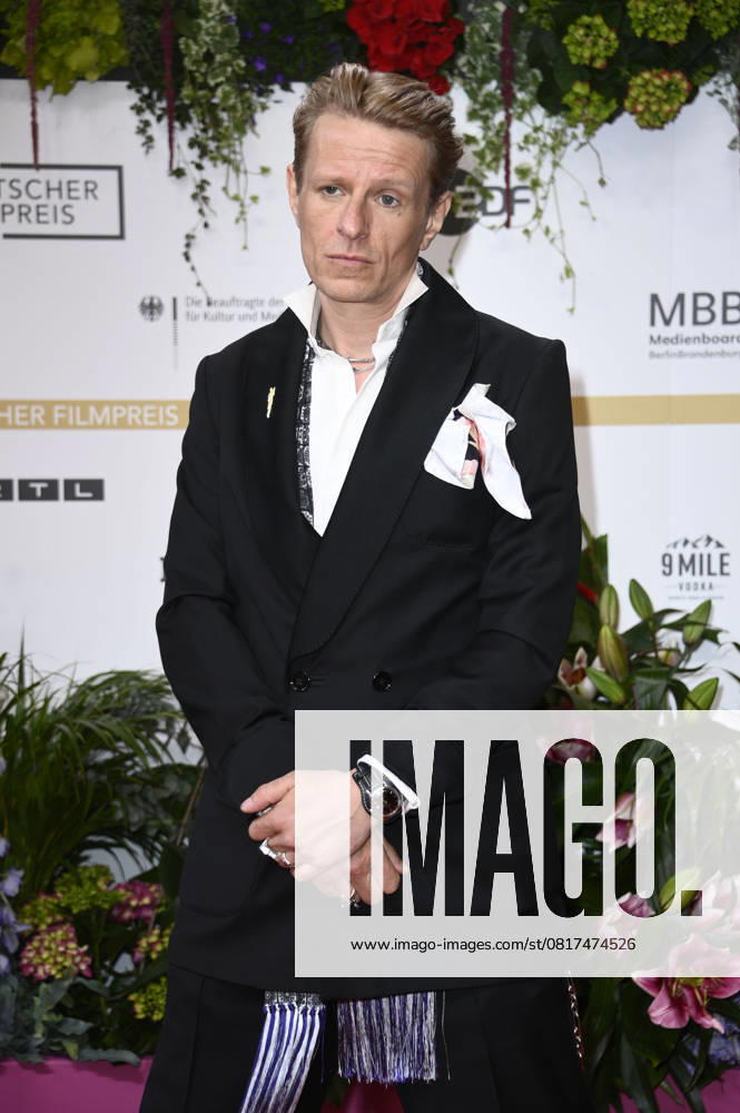 Alexander Scheer bei der 75. Verleihung des Deutschen Filmpreises 2025 im Theater am Potsdamer Platz. Berlin