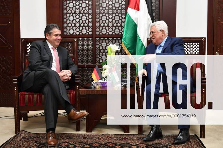 Ramallah, West Bank, Palestinian Territory - Palestinian President Mahmoud Abbas meets with German Foreign Minister Ziegmar Gabriel in the West Bank city of Ramallah, on January 31, 2018 Ramallah Palestinian Territory - ZUMAap3_ 20180131_zaf_ap3_036