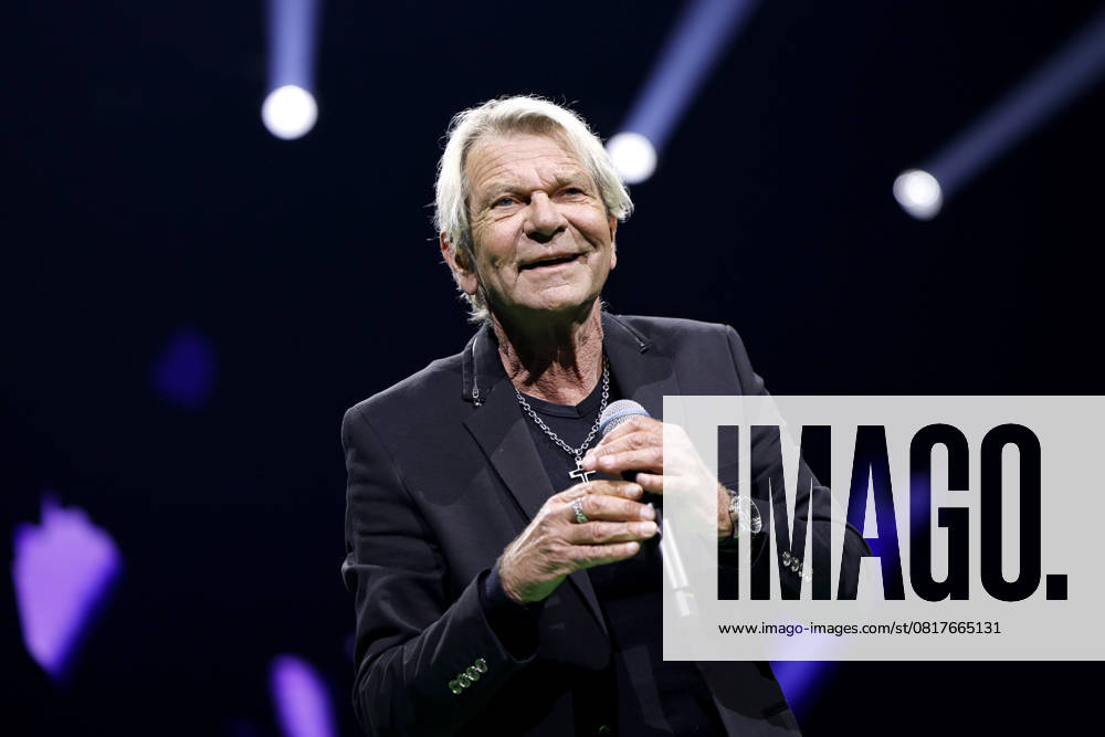 Popsänger Matthias Reim bei der Schlagernacht des Jahres 2025 in der Lanxess-Arena. Köln, 10.05.2025 NRW Deutschland