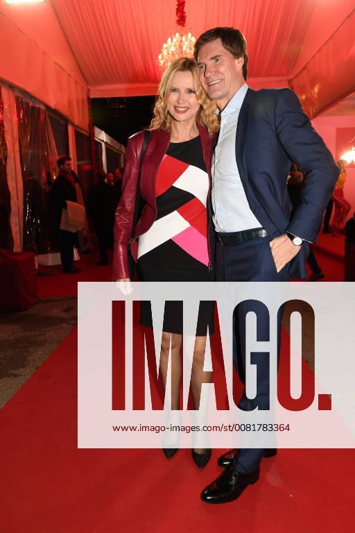Veronica Ferres mit Ehemann Carsten Maschmeyer 60. Geburtstag von Michael Käfer Postpalast Feier, Party München 02. Februar 2018