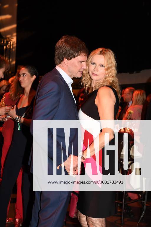 Veronica Ferres mit Ehemann Carsten Maschmeyer 60. Geburtstag von Michael Käfer Postpalast Feier, Party München 02. Februar 2018