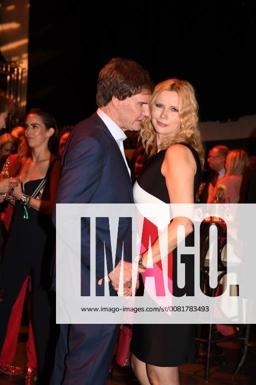Veronica Ferres mit Ehemann Carsten Maschmeyer 60. Geburtstag von Michael Käfer Postpalast Feier, Party München 02. Februar 2018