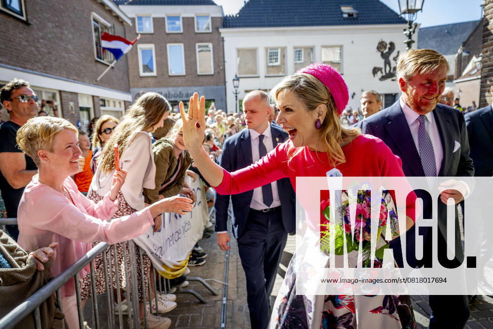 Utrecht Queen Maxima and King Willem-Alexander visited the Old Town Hall from 1375, which forms a whole with the IJsselpoort Montfoort and Daiwa House a company that specialises in sustainable and fast construction solutions in Montfoort. Â