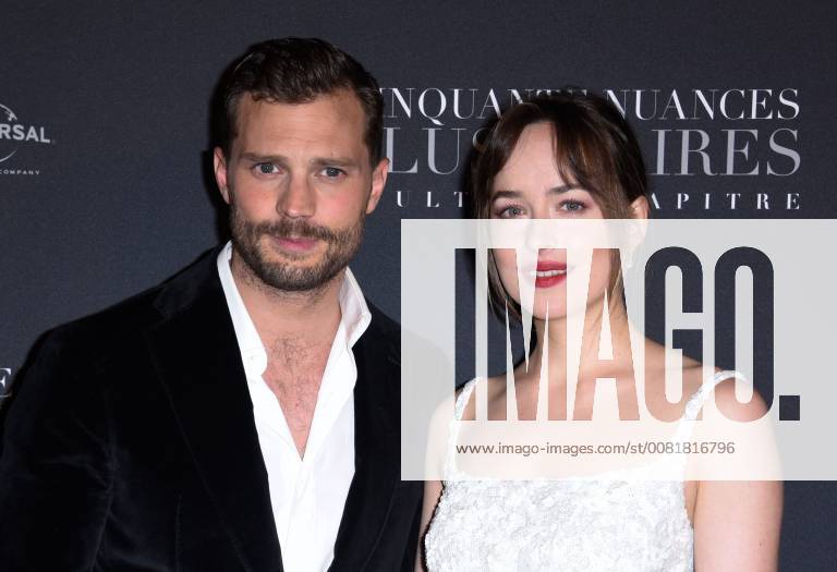 Fifty Shades of Grey 3 Premiere in Paris Jamie Dornan ( acteur ) - Dakota Johnson ( actrice ) lors du photocall pour l avant premiere du film 50 NUANCES PLUS CLAIRES a Paris CELEBRITES : Avant premiere du film 50 NUANCES PLUS CLAIRES - Paris - 06 02 2018 FedericoPestellini Panoramic