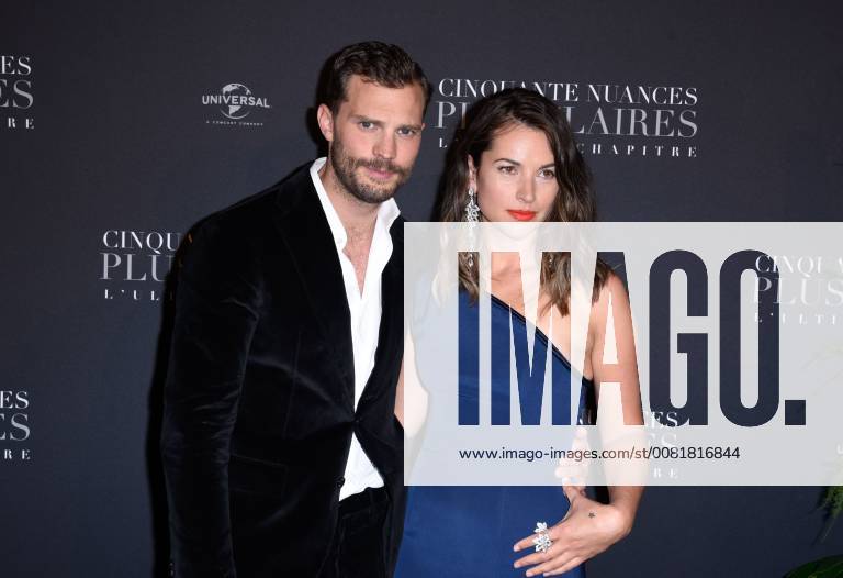 Fifty Shades of Grey 3 Premiere in Paris Jamie Dornan ( acteur ) et sa femme Amelia Warner lors du photocall pour l avant premiere du film 50 NUANCES PLUS CLAIRES a Paris CELEBRITES : Avant premiere du film 50 NUANCES PLUS CLAIRES - Paris - 06 02 2018 FedericoPestellini Panoramic