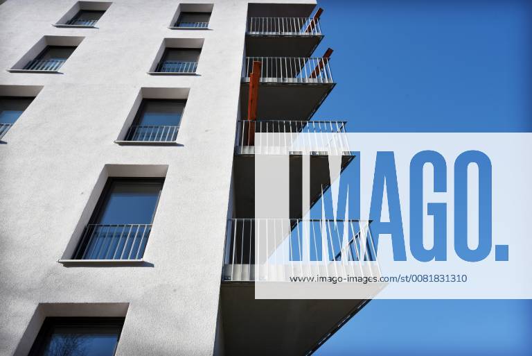 Wohnungsbau, Immobilien, Mietwohnungen, Eigentumswohnungen, Neubauten, Mietpreisbremse, Baulücke, Sozialer Wohnungsbau. Das Baugrundstück der Genossenschaft Möckernkiez eG, aufgenommen am 6. Februar 2018 in Berlin-Kreuzberg. Berlin Deutschland