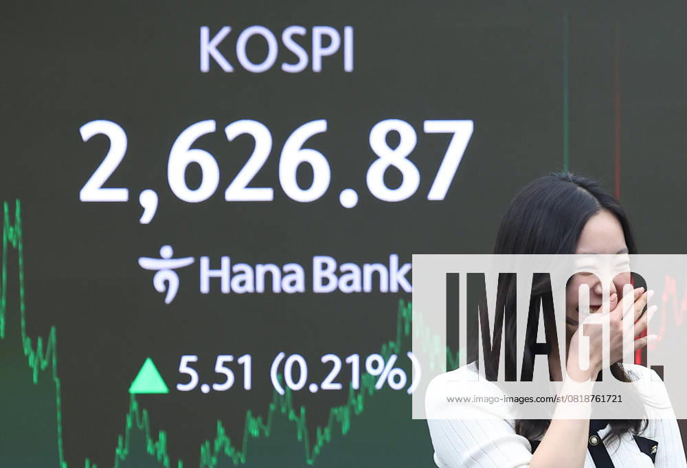 KOSPI rises KOSPI rises A financial data screen in the dealing room of Hana Bank in Seoul on May 16, 2025, shows the benchmark Korea Composite Stock Price Index having risen 5.51 points, or 0.21 percent, to close at 2,626.87. South Korean stocks finished a tad higher as investors scooped up food and defense shares amid eased tariff woes. (Yonhap) 2025-05-16 16:02:06 < 1980-2025 YONHAPNEWS AGENCY. .> ¼¿ïƯº°½Ã