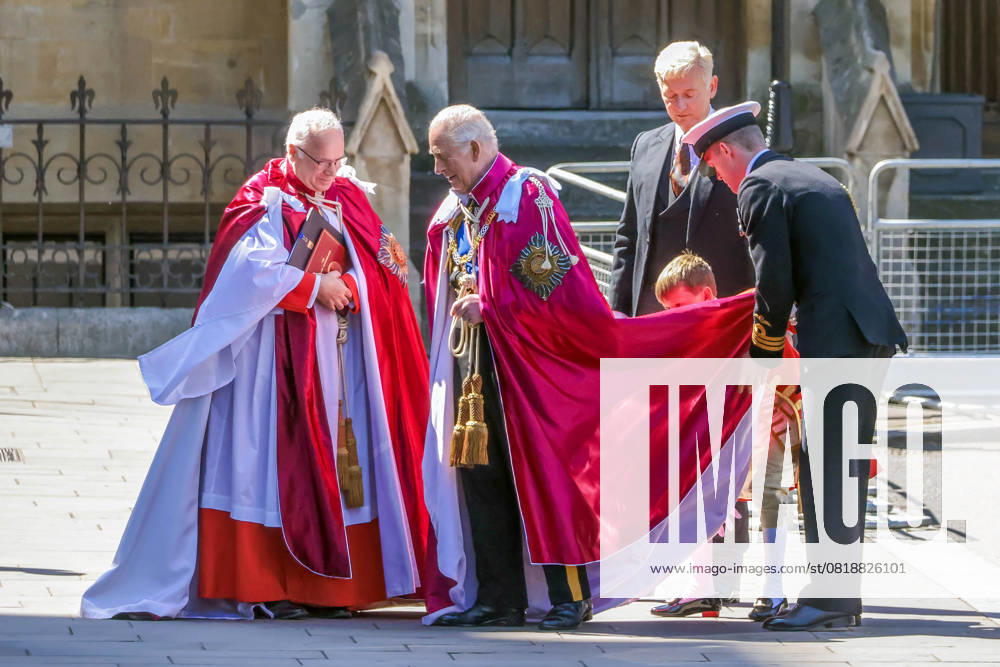 . 16 05 2025. London, United Kingdom. King Charles Arrives at Westminster Abbey. King Charles Arrives at Westminster Abbey to attend the Order of the Bath, Service. xMartynxWheatleyx xi-Imagesx IIM-25952-0005