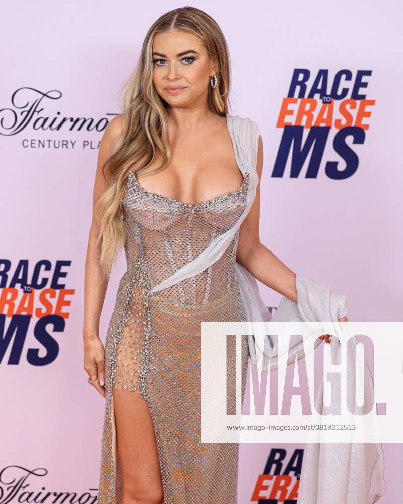 32nd Annual Race To Erase MS Gala - LA American model, actress, singer, and media personality Carmen Electra arrives at the 32nd Annual Race To Erase MS Gala 2025 held at the Fairmont Century Plaza on May 16, 2025 in Century City, Los Angeles, California, United States. Photo by Xavier Collin Image Press Agency ABACAPRESS.COM Los Angeles California United States
