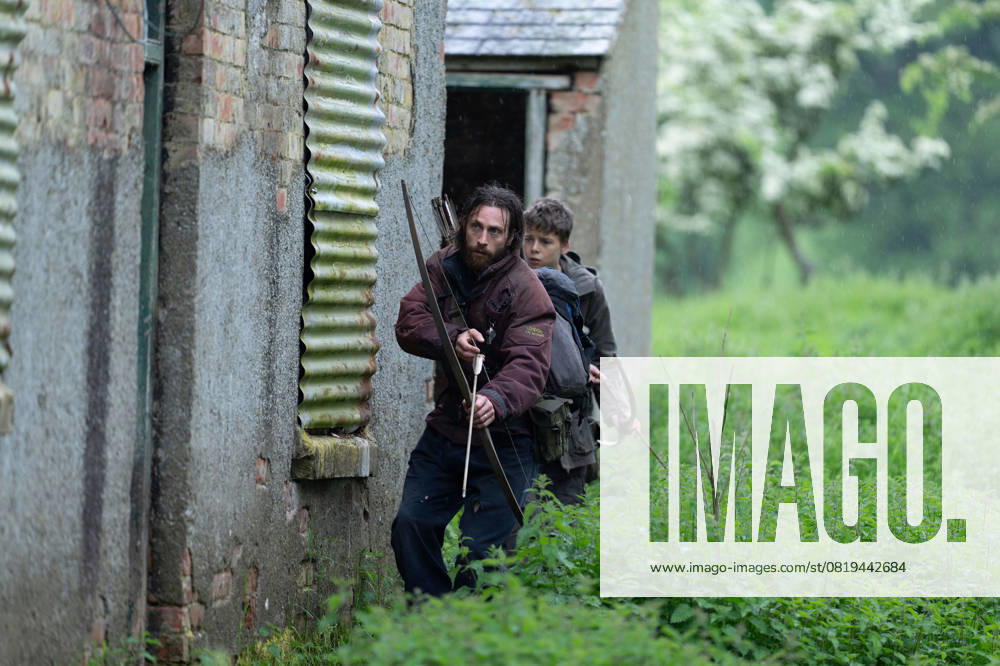 Aaron Taylor-Johnson and Alfie Williams UK. Aaron Taylor-Johnson and Alfie Williams in (C)Sony Pictures Releasing film: 28 Years Later (2025). Plot: Set 28 years after the initial Rage virus turned most people into aggressive zombies. LMK106-J11061-170525 Supplied by LMKMEDIA. Editorial Only. Landmark Media is not the copyright owner of these Film or TV stills but provides a service only for recognised Media outlets.