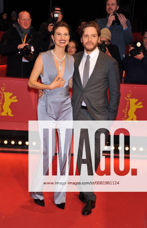 68. Berlinale - Premiere 7 Tage in Entebbe 68th Berlin International Film Festival. Festival Internazionale del Cinema di Berlino 2018. Red Carpet film 7 Days in Entebbe . Pictured: Daniel Bruhl, Felicitas Rombold