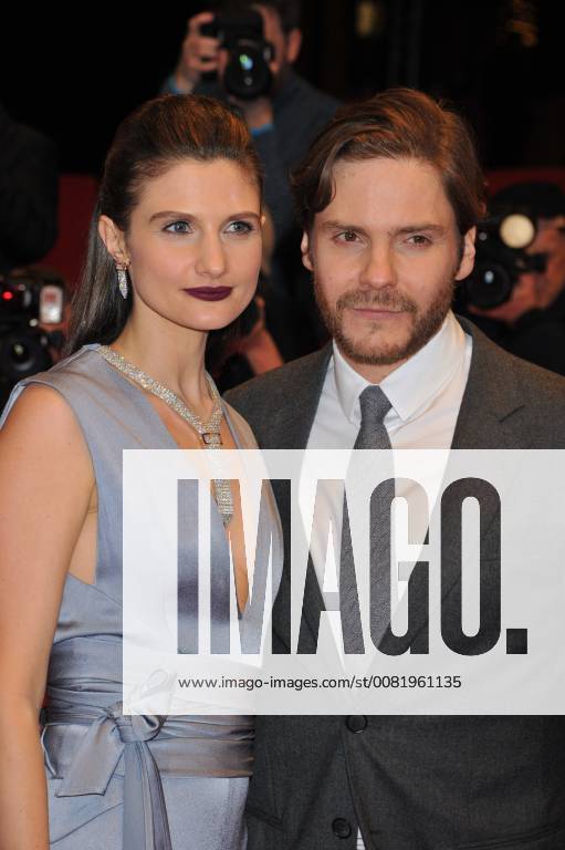 68. Berlinale - Premiere 7 Tage in Entebbe 68th Berlin International Film Festival. Festival Internazionale del Cinema di Berlino 2018. Red Carpet film 7 Days in Entebbe . Pictured: Daniel Bruhl, Felicitas Rombold