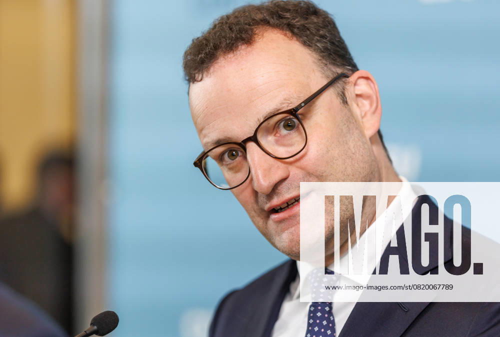 Statement vor den Fraktionssitzung der CDU CSU Jens Spahn, Fraktionsvorsitzender der CDU CSU im Bundestag, spricht während eines Statement vor der Fraktionssitzung am 20.05.25 in Berlin. Berlin Berlin Deutschland Reichstag