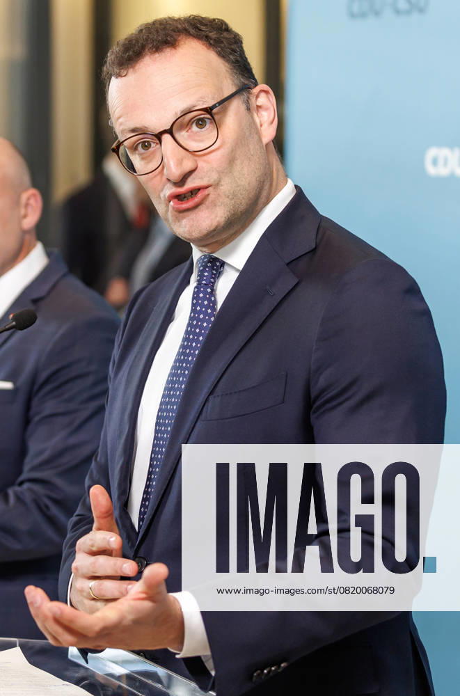 Statement vor den Fraktionssitzung der CDU CSU Jens Spahn, Fraktionsvorsitzender der CDU CSU im Bundestag, spricht während eines Statement vor der Fraktionssitzung am 20.05.25 in Berlin. Berlin Berlin Deutschland Reichstag