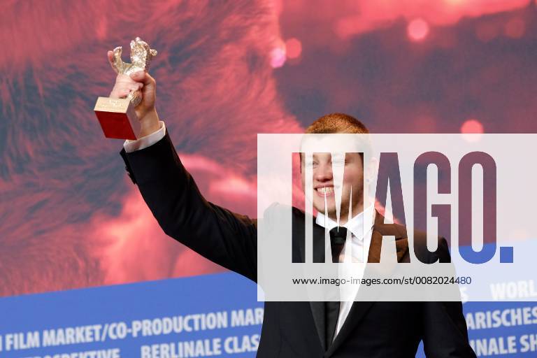 Schauspieler Anthony Bajon mit dem Silbernen Bären für den Besten Darsteller anlässlich der Preisverleihung der 68. Internationalen Filmfestspiele Berlin snapshot-photography xSeeliger