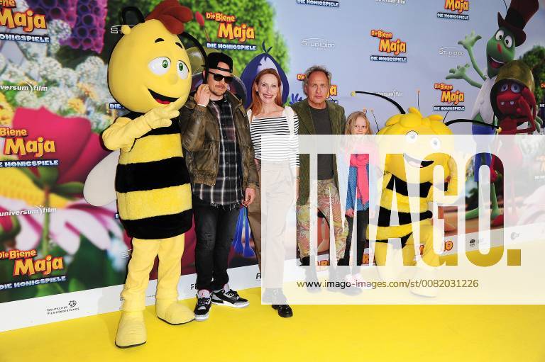 Jan Delay, Andrea Sawatzki, Uwe Ochsenknecht und Theresa Zertani bei der Die Biene Maja- Die Honigspiele Film Premiere am 25.02.2018 in München Die Biene Maja- Die Honigspiele Film Premiere in Muenchen, 2018