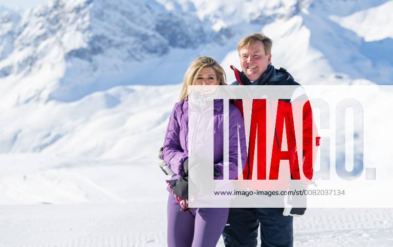 Austria, Lech. The Dutch Royal family on their yearly Winter press photo moment. King Willem-Alexander and Queen Maxima. At 2350 meters height on the Rufikopf mountain in Lech posing for the photographers.