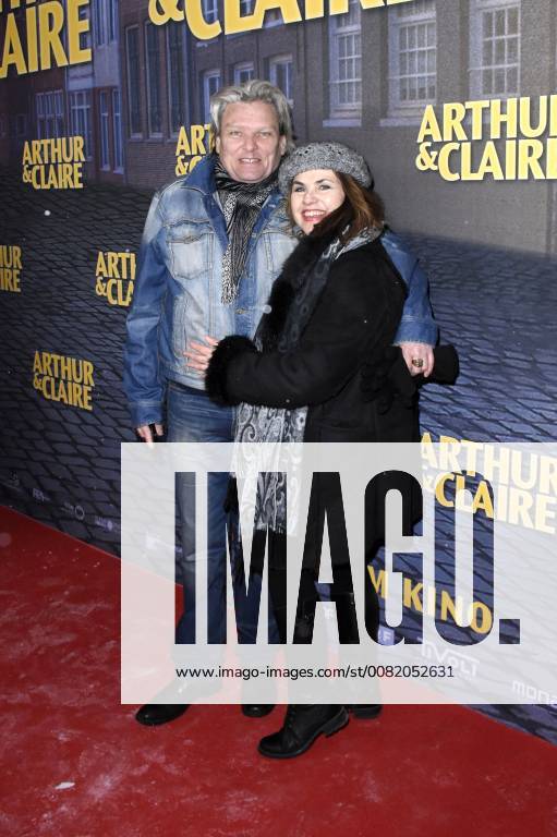 Ernst Hannawald mit Ehefrau Maria bei der Premiere des Kinofilms Arthur & Claire im City Kino. München