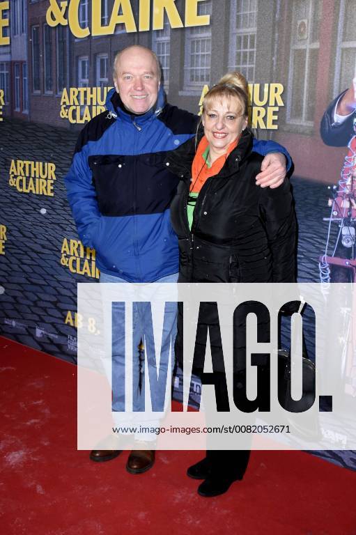 Heinz-Josef Braun mit Gattin Johanna Bittenbinder bei der Premiere des Kinofilms Arthur & Claire im City Kino. München