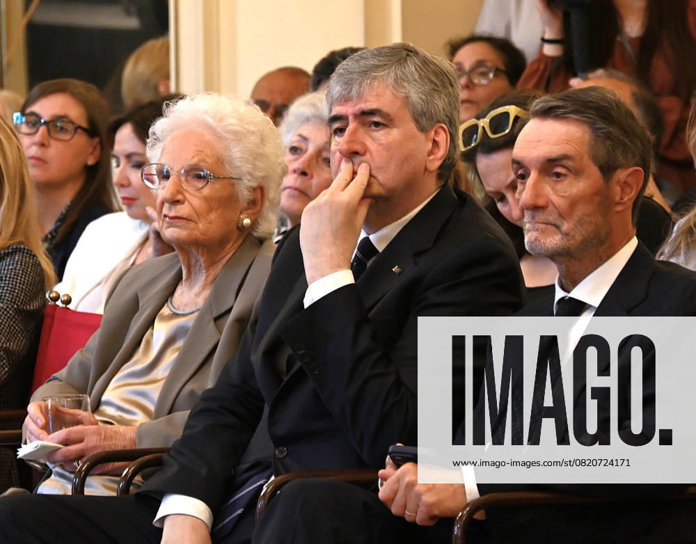 : Milan, Italy Teatro alla Scala presentation of the 2025-2026 season institutional conference In the photo:books - ZUMAp169 20240525_zea_p169_1395