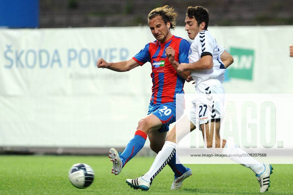 Champions League 2. qualification match Viktoria Pilsen against Pyunik Yerevan on July 19, 2011 in Pilsen, Czech Republic. Pictured Petr Jiracek, Hovhannes Hovhannisyan. (CTKxPhoto PavelxRakusan) CTKPhoto201107190369001