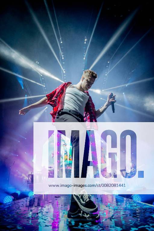 Imagine Dragons perform onstage for the first of 2 nights at the O2 Arena in London, United Kingdom on February 28th 2018 - ZUMAr152 20180228_zaa_r152_055