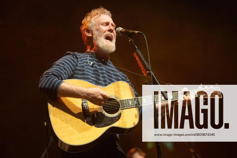 The Swell Season Perform at Royal Festival Hall, London Glen Hansard of folk duo The Swell Season performs at Royal Festival Hall in London, England, UK on Wednesday 28 May 2025., Credit:Justin Ng Avalon UK, England, London, Royal Festival Hall