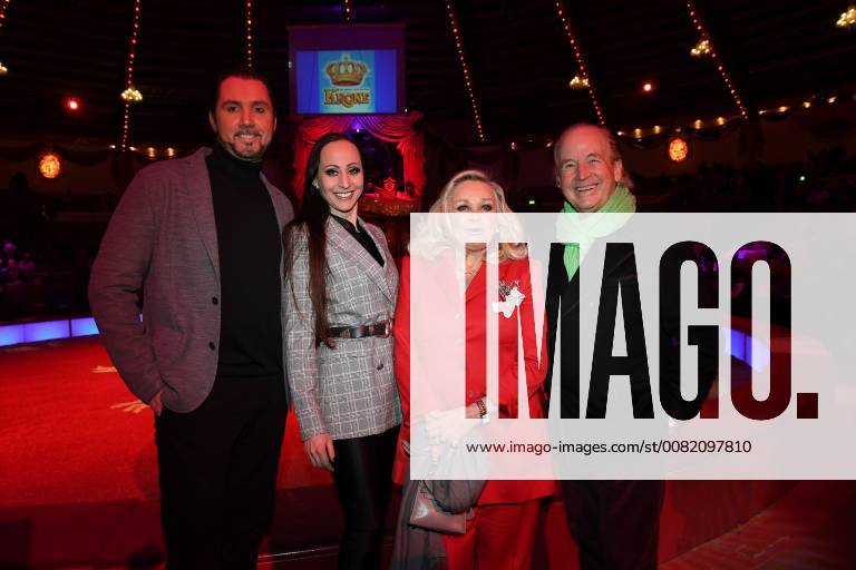 Martin Lacey jr. mit Jana Lacey-Krone und Max Schautzer mit Ehefrau Gundel Premiere Circus Krone 3. Winterprogramm Manege Circus Kronebau München 01.03.2018.